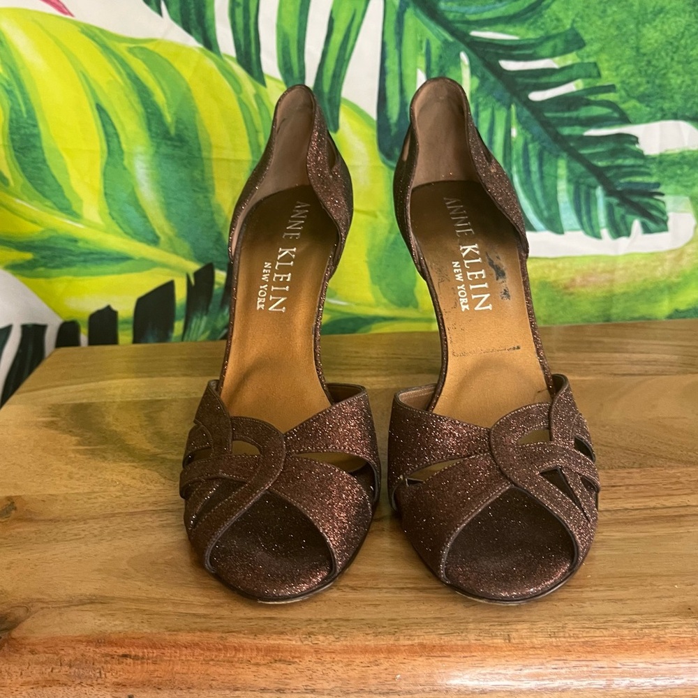 Anne Klein 8 Bronze Brown Glitter Shimmer Date Dressy Summer Stiletto Heels - Picture 1 of 8